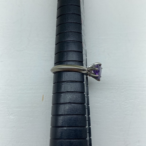 Sterling Silver Purple Heart Gemstone Ring - Picture 4 of 10
